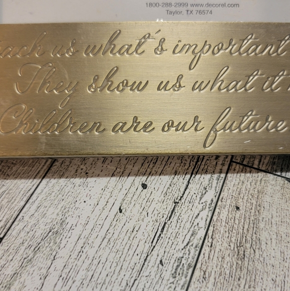 NEW in package metal inspirational picture frame with Messages of children. - Picture 3 of 6